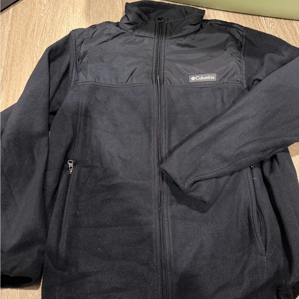 Columbia women’s  black fleece Performance Jacket